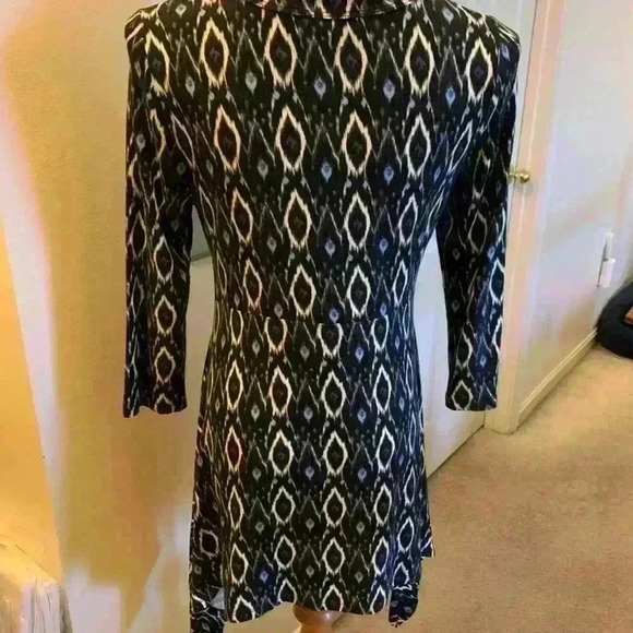 Karen Kane Tunic - Picture 2 of 5